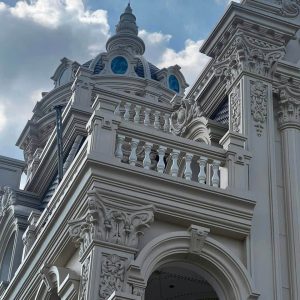 Thi công phù điêu phào chỉ kết hợp đài phun nước kiến trúc châu Âu