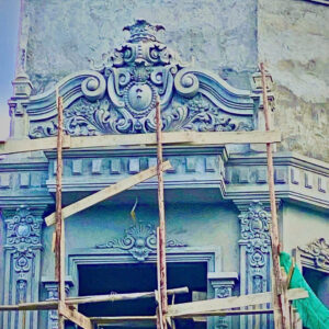 Phù điêu hoa văn mặt tiền