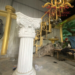 Phù điêu đầu cột