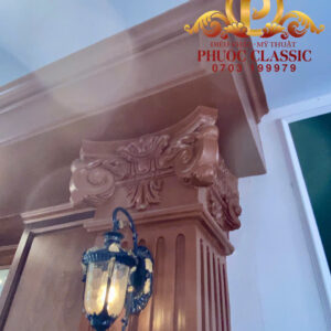 Phù điêu đầu cột
