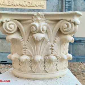 Phù điêu đầu cột