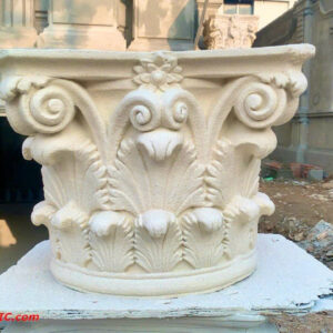 Phù điêu đầu cột