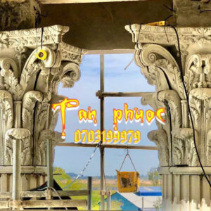 Phù điêu đầu cột