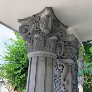 Phù điêu đầu cột