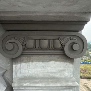 Phù điêu đầu cột