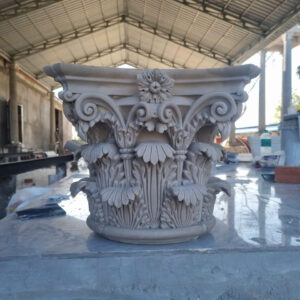 Phù điêu đầu cột