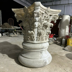 Phù điêu đầu cột