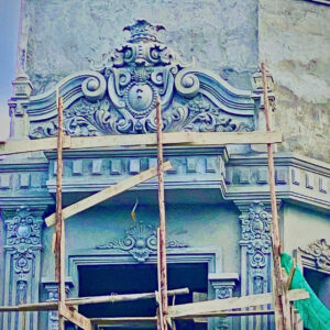 Phù điêu hoa văn mặt tiền