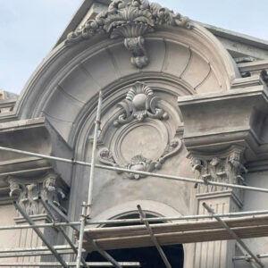 Phù điêu hoa văn mặt tiền