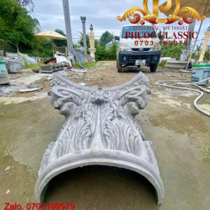 Phù điêu đầu cột