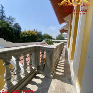 Lan can con tiện